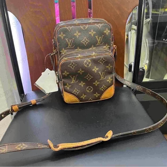 Louis Vuitton Handbags - Louis Vuitton Crossbody/BumBag